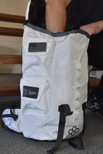 Load image into Gallery viewer, JT Hiker Bag White