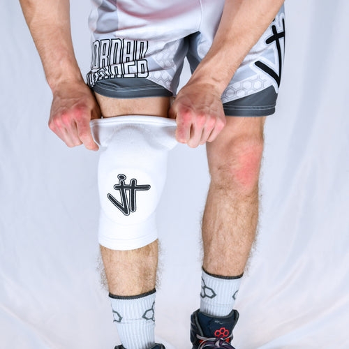 Jordan Sleeve Knee Pad (available in 2 colors)